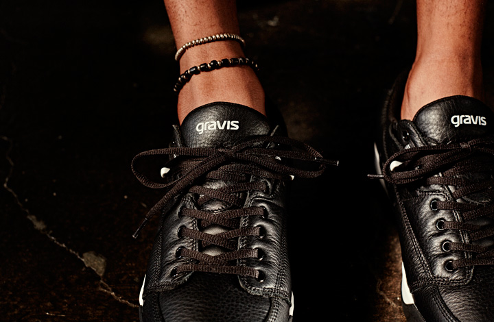 mono_160413_gravis_01