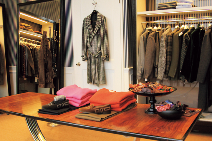 c_mono_1712_shop02