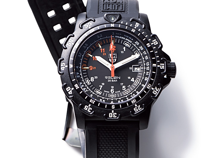 ルミノックスのRECON POINT MAN 8820SERIES Ref.8821.KM