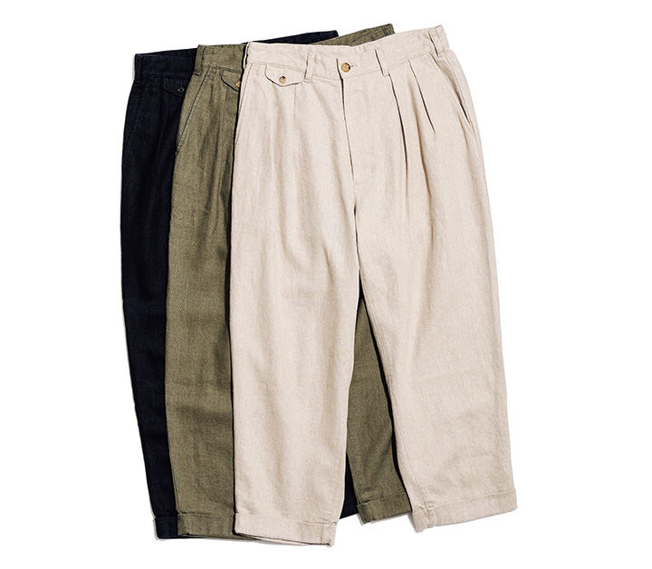 ビームス プラスの２プリーツパンツ