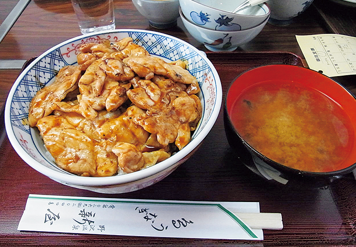 あたらしやの焼き鳥丼