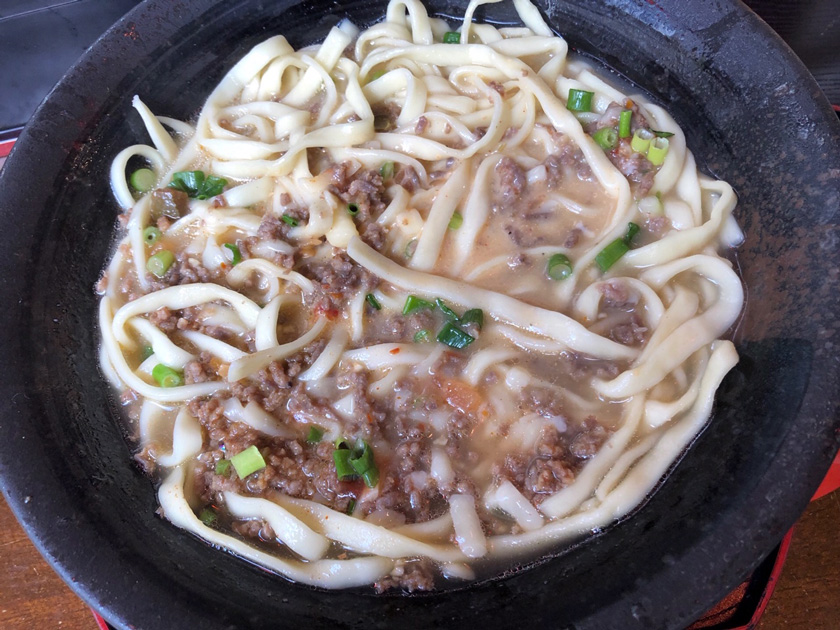 沖縄 「Isa麺」の沖縄タコスそば600円(税込み)