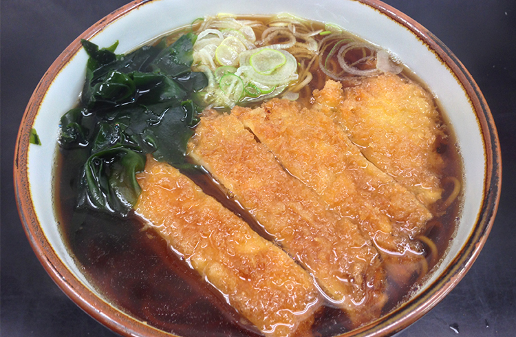 「○八(まるはち)食堂」「鳥羽水族館」「山口屋」の伊勢うどん【三重】