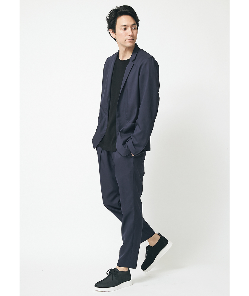 CLARKS ORIGINALS クラークス オリジナルズのトレックフォームド　モデル着用