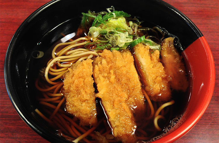 「○八(まるはち)食堂」「鳥羽水族館」「山口屋」の伊勢うどん【三重】