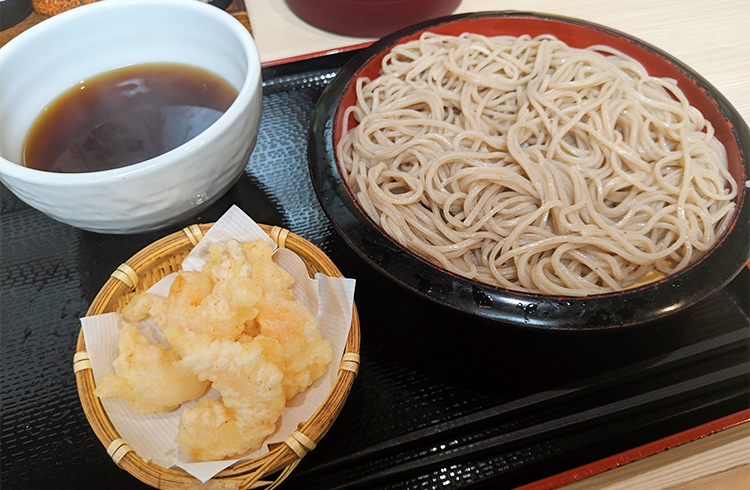 駅そばの高級品「住よし」の名古屋コーチンきしめん【名古屋】