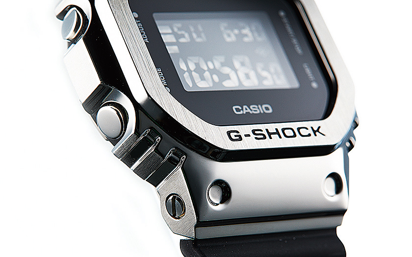 Gショック G-SHOCKのGM-5600-1JF