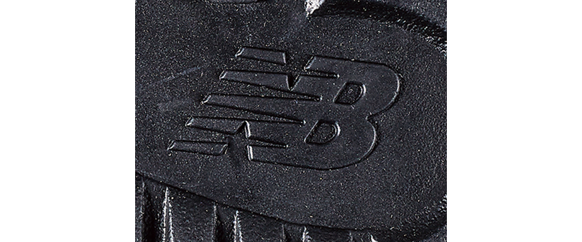 New Balance ニューバランス M1300