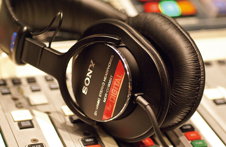 c_mono_2001_madeinmusic_s_s.jpg