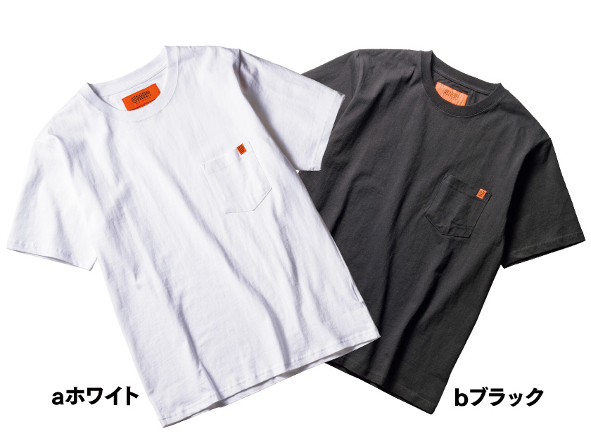 ユニバーサルオーバーオールのTシャツ