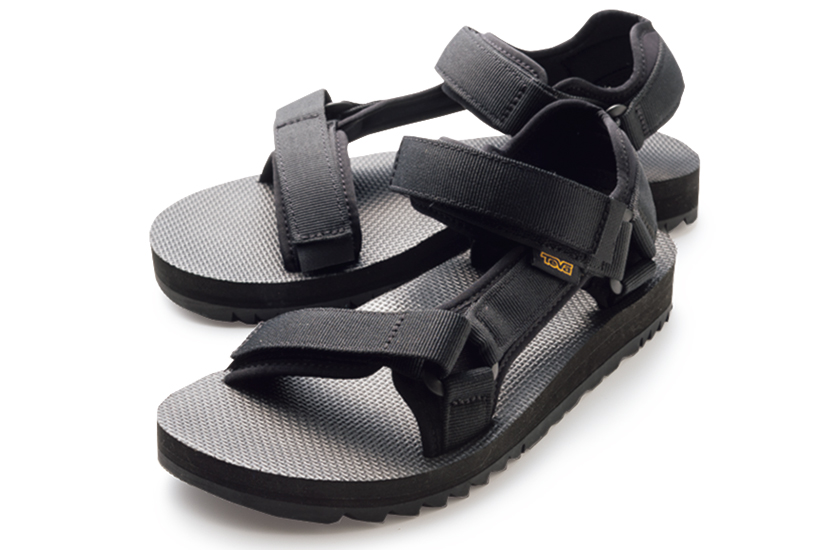 Teva テバ ユニバーサル トレイル