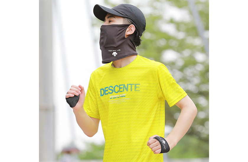 DESCENTE デサントの適温クーリングフェイスガード