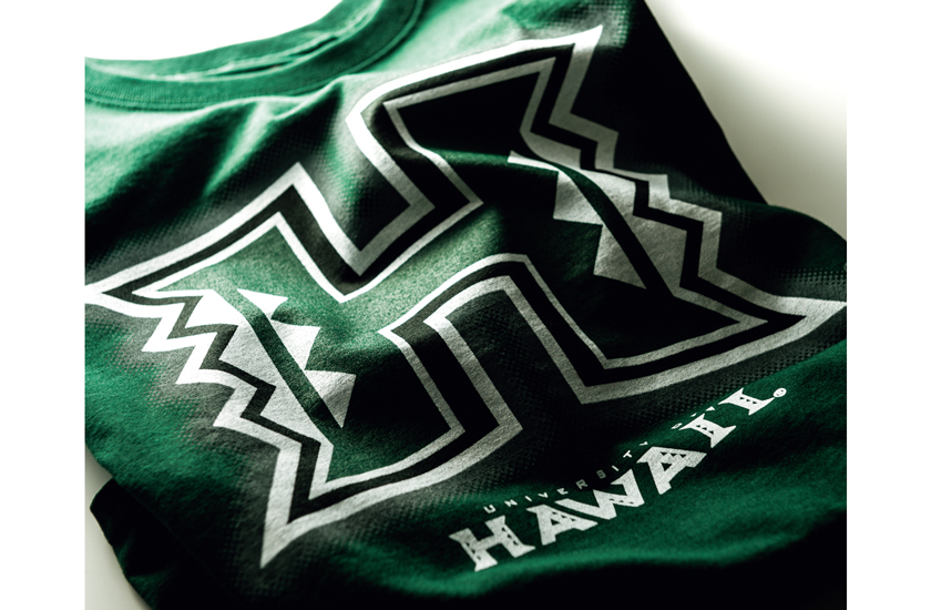 ハワイ大学　University of Hawaii　Ｔシャツ