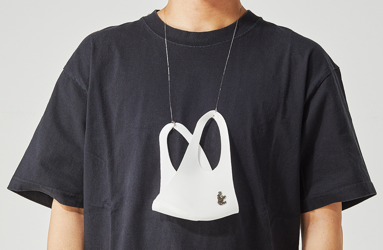 マスク、メガネ、イヤホン…そんな耳周りの混雑は「ラップマスク」でスッキリ~♪