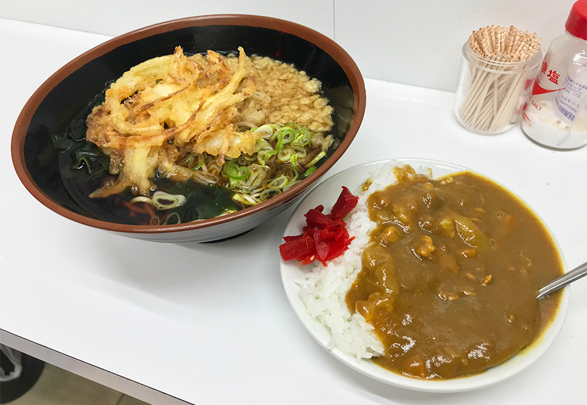 山七のミニカレーセット＋かき揚げ