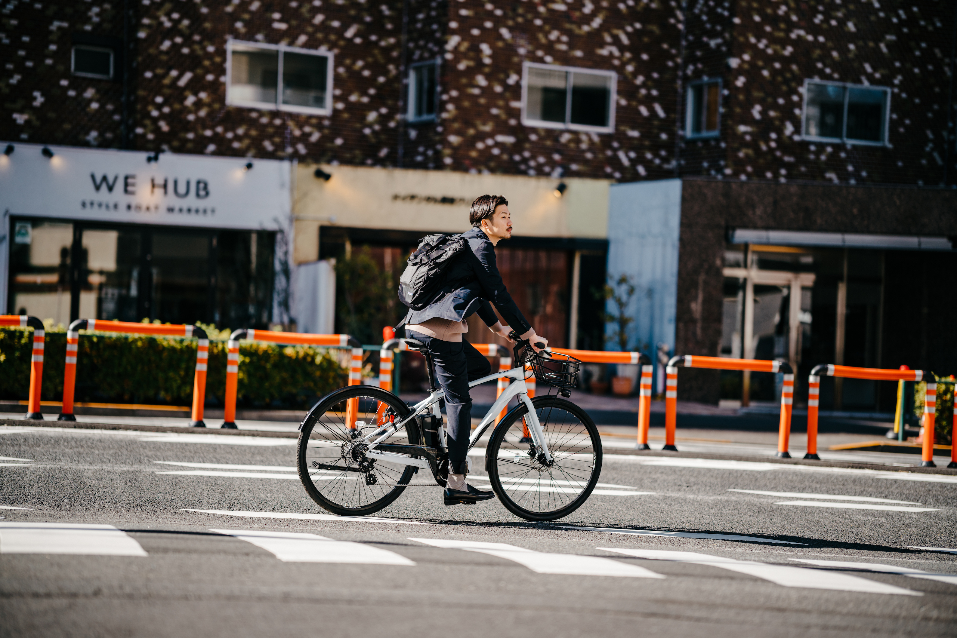 417 EDIFICE」から自転車にも対応した新セットアップが登場！｜雑誌