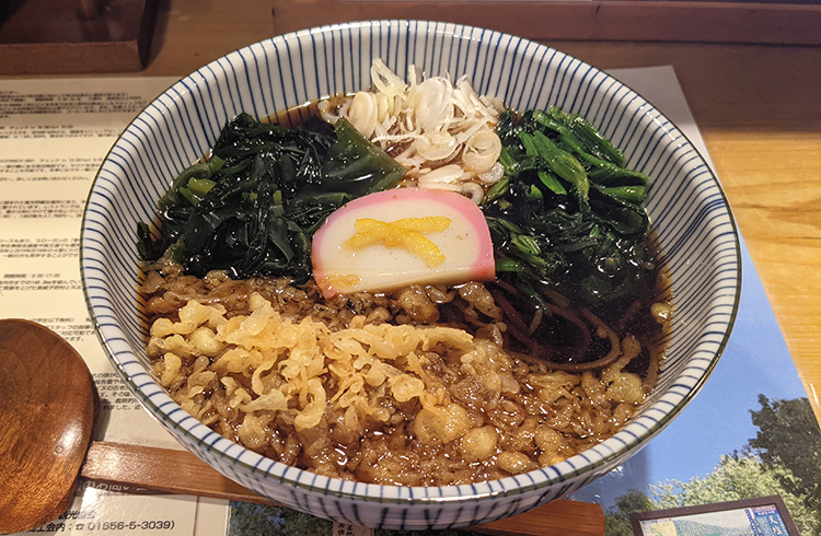 「○八(まるはち)食堂」「鳥羽水族館」「山口屋」の伊勢うどん【三重】