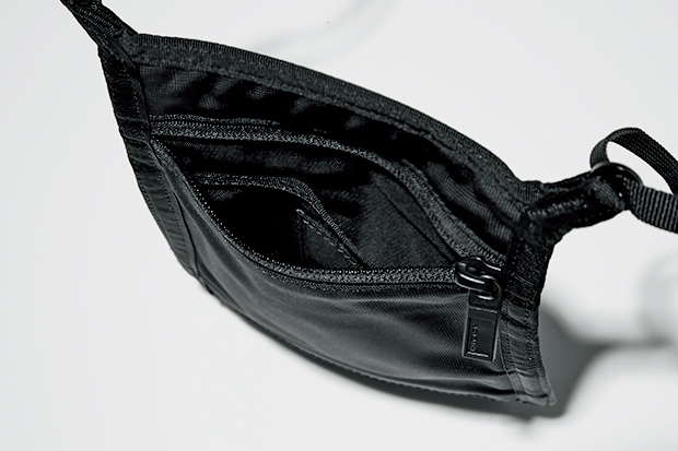 MONOLITH モノリスのNECK POUCH STANDARD