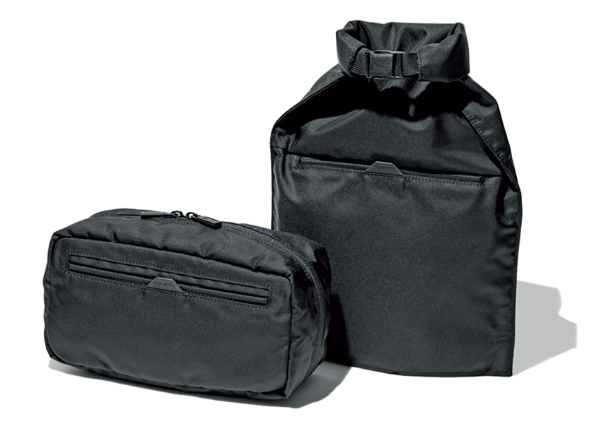 MONOLITH モノリスのSTUFF SACK SとDUAL POUCH S