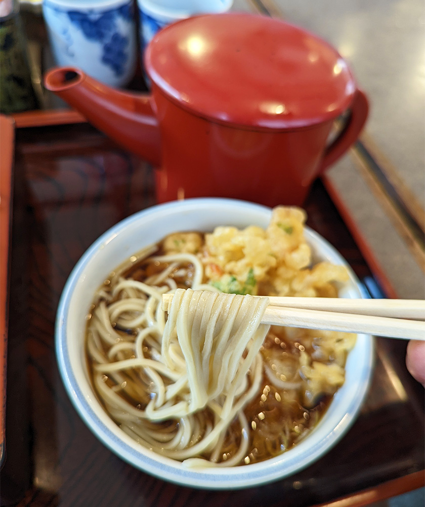 麺房 八角 大倉山店 かき揚げつけ天そば