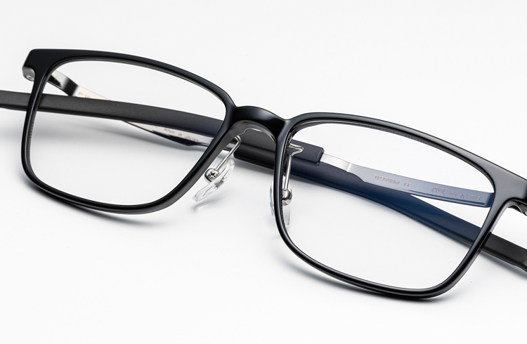 c_megane2022_plaide_s.jpg