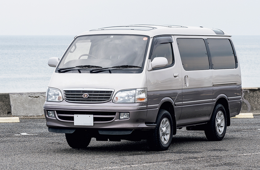 TOYOTA トヨタの2003年式 100 ハイエースワゴン 100系 4WD