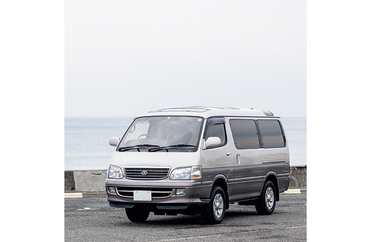 次に乗り換えるならコレでしょ！ ’90sのクラシック国産車 日産のラシーン