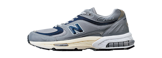 New Balance ニューバランスのM2000