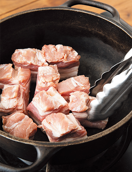 ダッチオーブンレシピ 豚肉の塩レモン煮込み