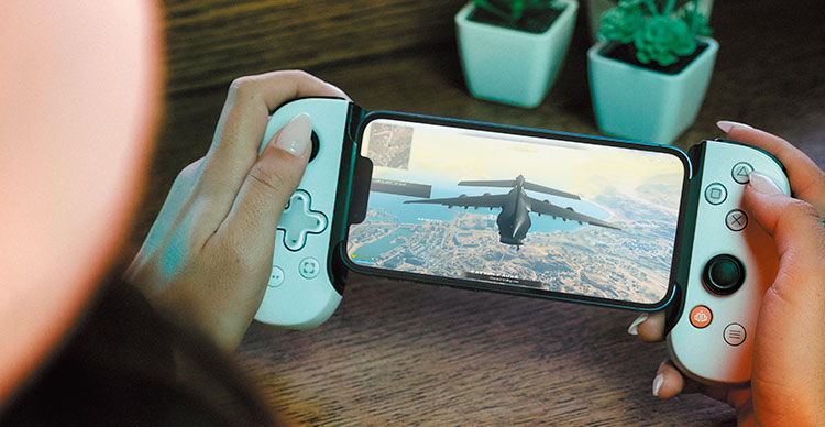バックボーンのスマホ用ゲームコントローラー
