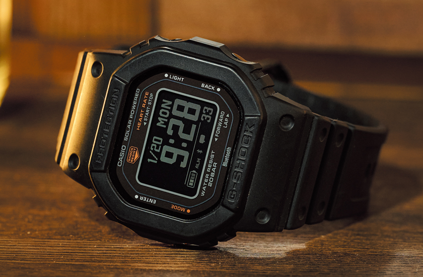 CASIO カシオのG‐SQUAD DW-H5600