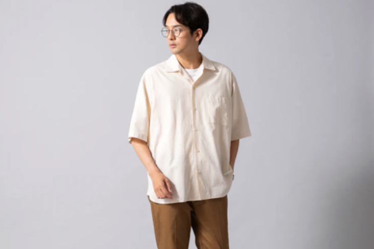 無印良品の誰がどう着ても絶対にジャマしない最強万能シャツ