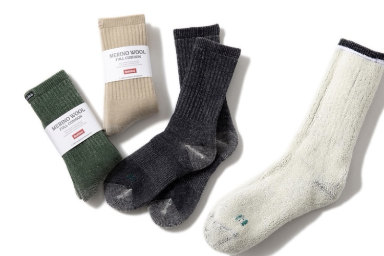 旧式編み靴下が足も靴も消臭!? ユクリのパイルソックス