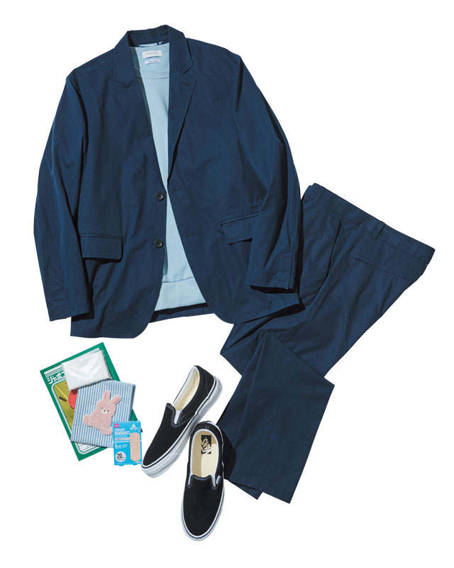 おカタすぎないからスニーカーコーデもハマる