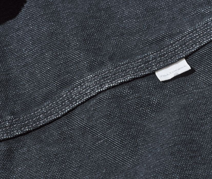 トリプルステッチも表情の決め手