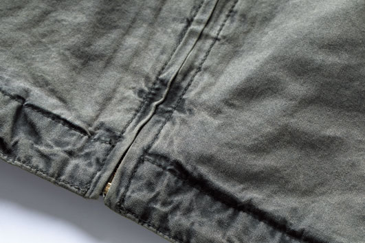 新品時から味のあるピグメント加工