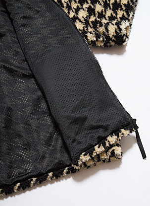 メッシュの裏地付きだから着脱しやすい＆蒸れにくい