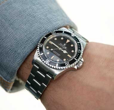 上品ながらヴィンテージ感漂うドーム風防