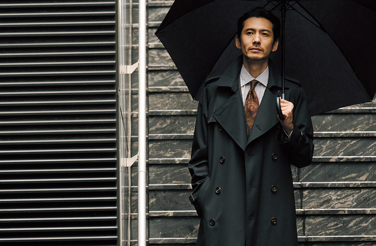 【ポール・スミス】日本人に最適化された“ビジネス向けトレンチ”の完成形