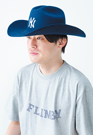 広めのブリムを持つ正統派スタイル