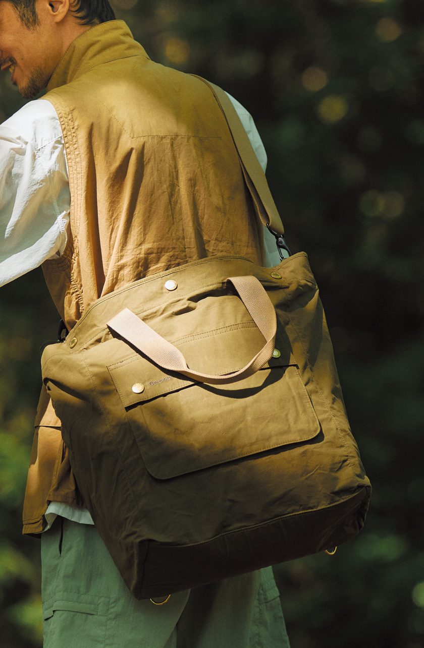 バブアーのトランスポートバッグ