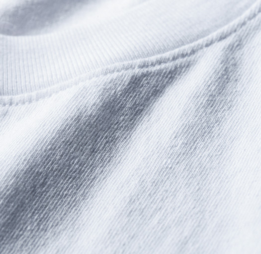 肌が透けづらい6.5オンスのガッシリした米綿ボディ