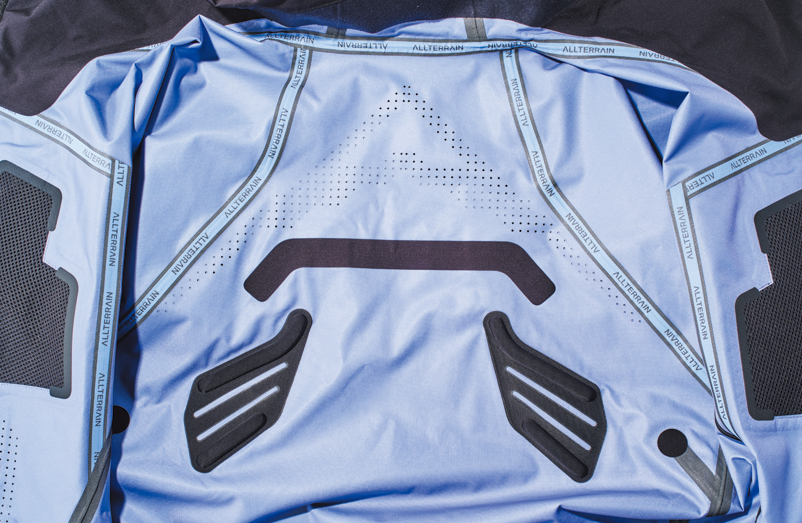 デサント オルテライン 81のゼンチケイ VZ.