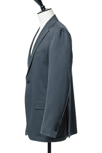 前振りが効いて自然体で着れる