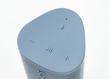 上部ボタンの他専用アプリで操作可能