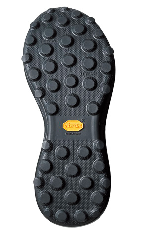 RCカーのタイヤに着想を得た斬新ラグ