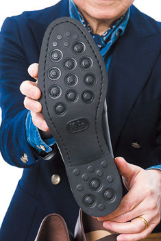 メゾンも採用するエクストラライトソール