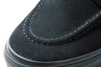 モカステッチも手抜かりナシ