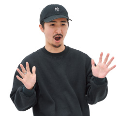 アウトドアシューズの王道をアーバンなパテントレザーで