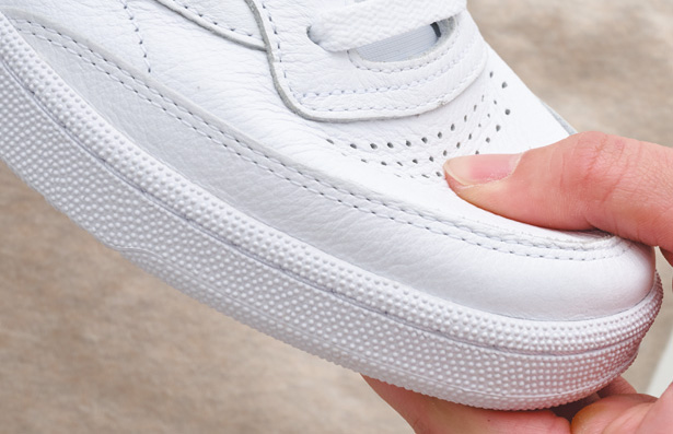 ソフトな革質で気品も足当たりのよさも向上